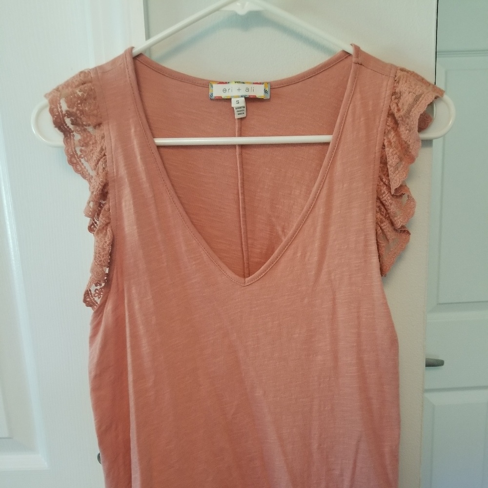 Eri & Ali ruffled tank top